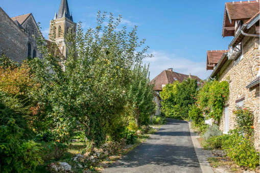 Rue-de-l'Eglise-Guerard-Crédit : Loic Seron