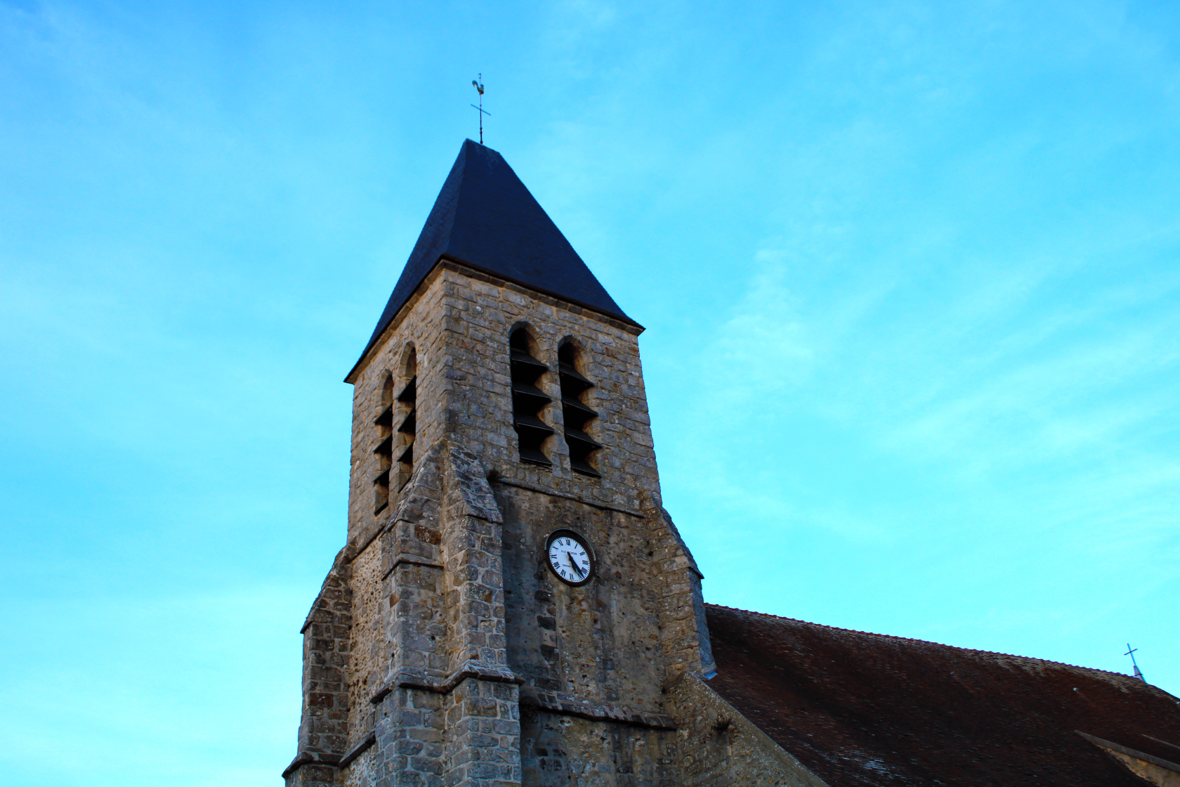 CEB Eglise Saint Médard 1-min