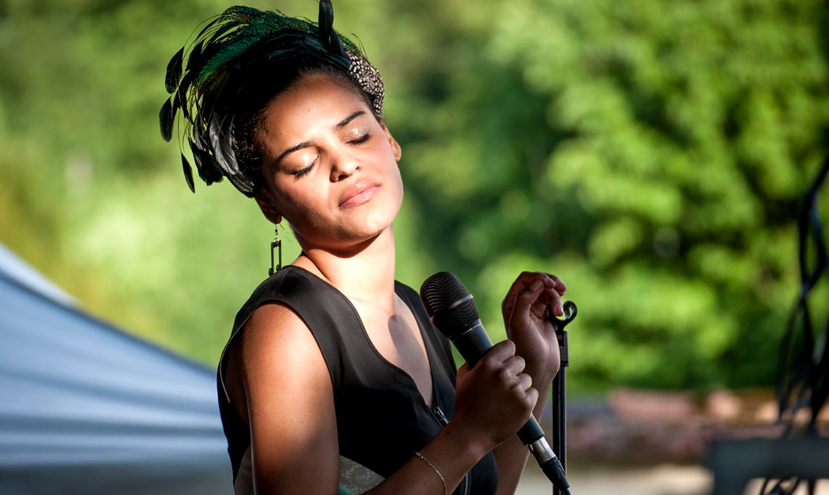 Chanteuse possédée