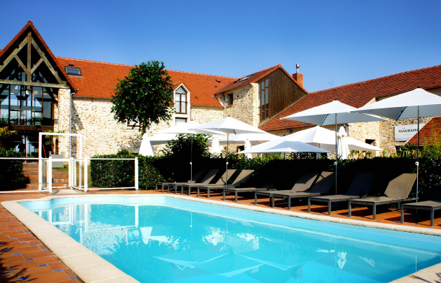 domaine-crecy-piscine