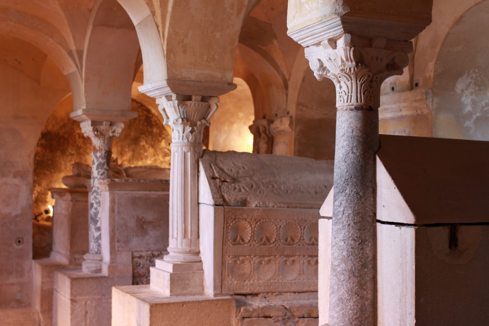 La-Cryptes-de-Jouarre